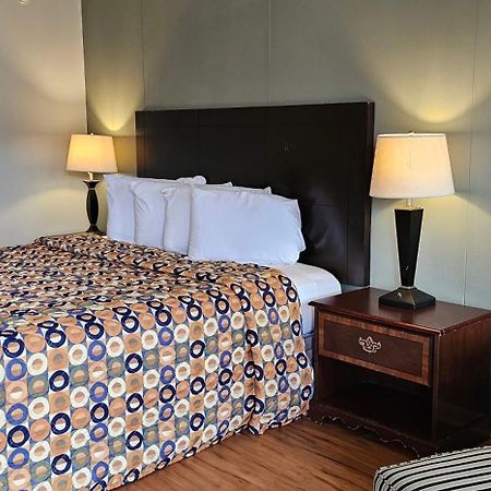 Astoria Hotel West แดนวิลล์ ภายนอก รูปภาพ