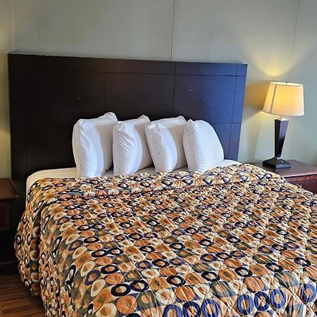 Astoria Hotel West แดนวิลล์ ภายนอก รูปภาพ